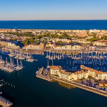 Les Arenes - Port - - Terrasse - Proche Commerces - Confort *